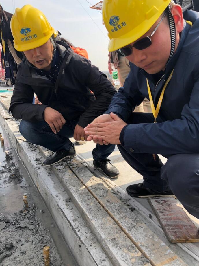 造船厂实地学习轨道胶泥应用